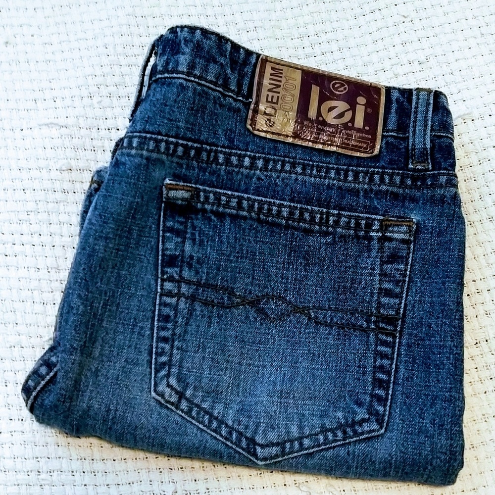 ☀️5 for $20☀️ L.E.I. Denim Mini